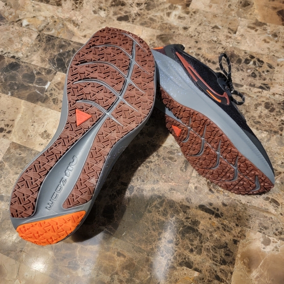 Nike Winflo 8 Shield Bronze Eclipse Redstone DC3727-200 Size 7.5 Outdoor Running - Picture 4 of 11